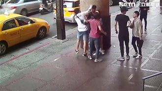 屁孩耍狠反遭痛扁　長腿女友肉身擋拳