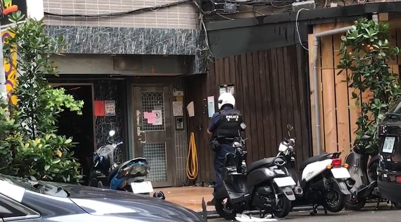 快訊／林森北酒吧砍人？滿地血他送醫