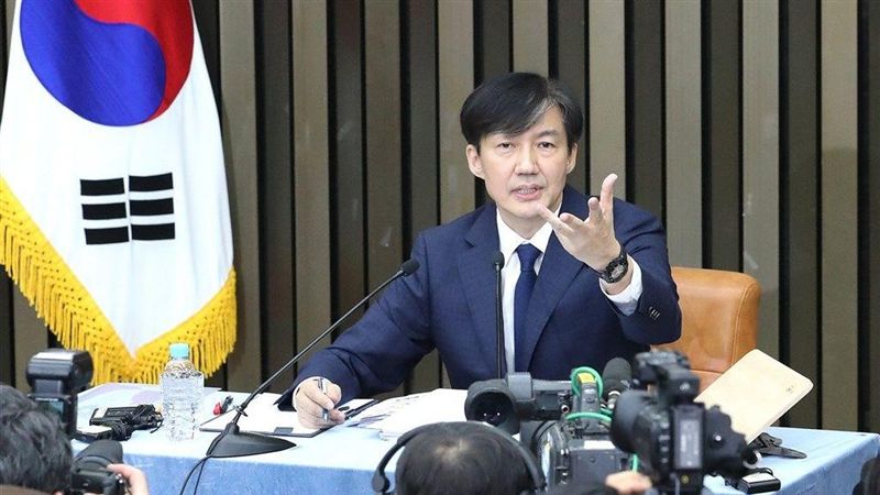 風波未平　韓媒：文在寅仍將任用曹國