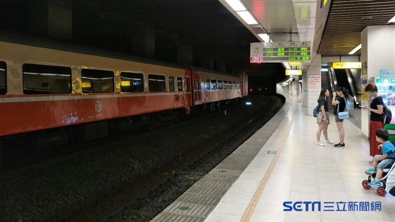 客未上車就開走！台鐵值班站長將議處