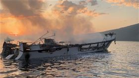 美國,南加州,潛水船,失火沉沒,罹難(圖/翻攝自推特)_