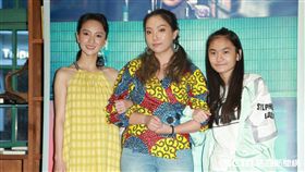 《致親愛的孤獨者》由三部短片構成，今（5日）舉辦媒體茶會，其中兩位導演練建宏、于瑋珊率演員張寗、姚淳耀、李雪、鍾政均、林慈恩