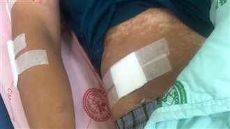 2警臨檢被撞　駕駛懊悔：不是故意的