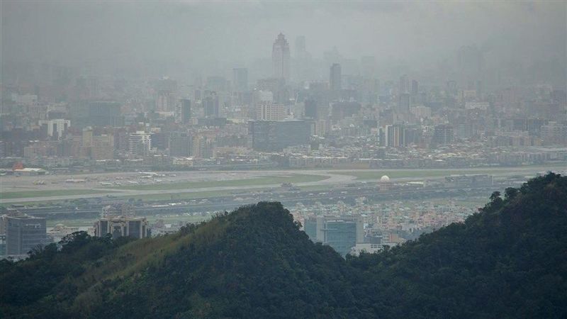 研究指暴露高空污區易患眼疾！