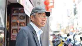 林榮基盼在台定居  助台捍衛思想自由（1）前香港銅鑼灣書店店長林榮基擔心「逃犯條例」通過後會被引渡中國，日前來台希望在此定居。他接受中央社訪問時說，希望未來可以在台灣開書店，並強調他要開的書店不是「文青」書店，而是關注時事、社會的書店，希望能吸引年輕人、香港人及陸客來看書。（配合社稿CEP第4號，敬請採用）中央社記者徐薇婷攝  108年5月9日