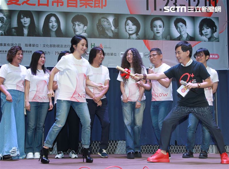 陶晶瑩、萬芳、李英宏、江美琪、郭蘅祈、李壽全、黃韻玲、陳建騏、馬毓芬「第二屆愛之日常音樂節」售票記者會。（記者邱榮吉/攝影）