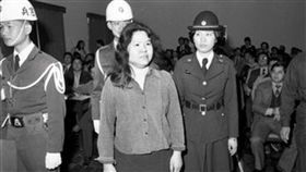 劉世芳,陳菊,柯文哲,韓國瑜,身影,美麗島,軍法,花媽,肥,民進黨 圖／翻攝自劉世芳臉書　https://parg.co/k9R