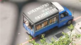 （圖／翻攝自YouTube）修理,紗窗,紗門,玻璃,發財車