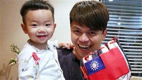 台灣超人氣YouTuber蔡阿嘎跟兒子蔡桃貴受邀前往美國紐約，於台灣時間8日早上7點替大聯盟MLB「紐約大都會台灣日」開球/IG