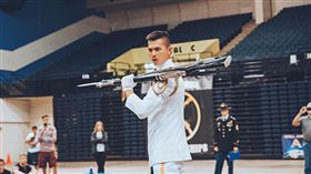 海軍儀隊上兵蘇祈麟 https://www.facebook.com/TriangleStudio03/posts/1419599374811163