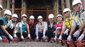 台南廣安宮修復工程啟動位於台南市中西區的市定古蹟廣安宮因閒置失修，由文化部及台南市政府協助辦理修復工程，8日由市長黃偉哲（右5）等人主持動工儀式。中央社記者楊思瑞攝  108年9月8日