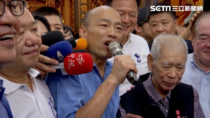 韓走訪宮廟！竟對匾額叫「ㄇㄨˋ碑」
