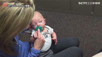 失聰娃首戴助聽器　聽見媽媽聲音笑開