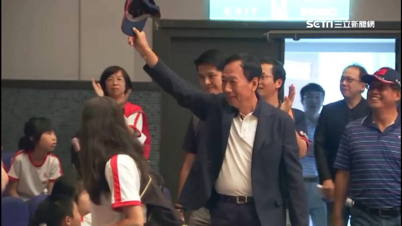 郭台銘首度鬆口！擴編團隊戰2020