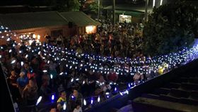 16:9
用九／柑仔店ㄟ音樂會吸人潮！縣長當眾親吻夫人超浪漫
圖／民眾提供