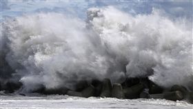 颱風法西登陸關東颱風「法西」9日清晨在東京以東的千葉市登陸，帶來破紀錄的強風豪雨，造成陸空交通大亂。（共同社提供）中央社  108年9月9日