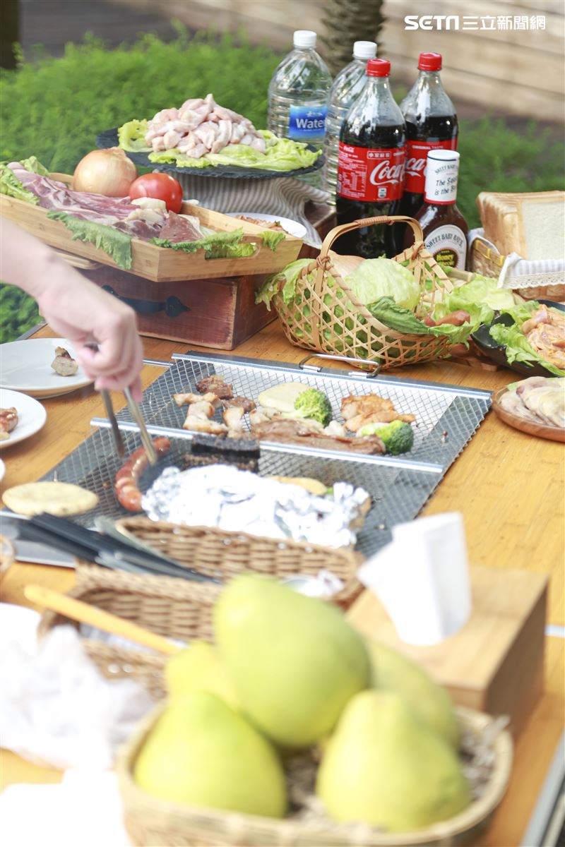 溫妮、解婕翎、香蕉安安大明星。（圖／記者林士傑攝影）
