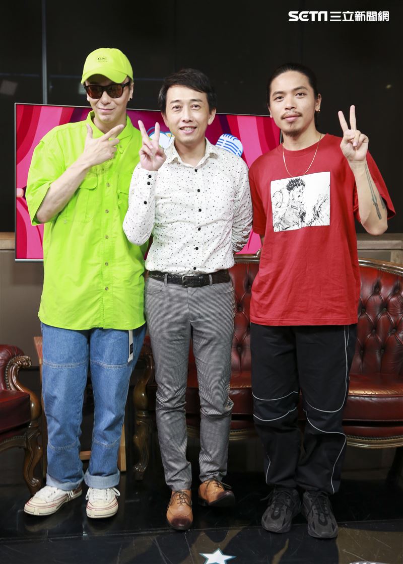 金鐘超強視覺設計總監廖人帥、平面視覺吳建龍安安大明星。（圖／記者林士傑攝影）