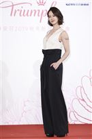 孟耿如火辣現身擔任品牌大使秀出深V事業線。（圖／記者林士傑攝影）