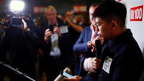 香港眾志祕書長黃之鋒在德國一場人權活動上發言時指香港是「新柏林」，是自由世界抵抗中共獨裁管治的橋頭堡。（圖取自黃之鋒臉書facebook.com/joshuawongchifung）