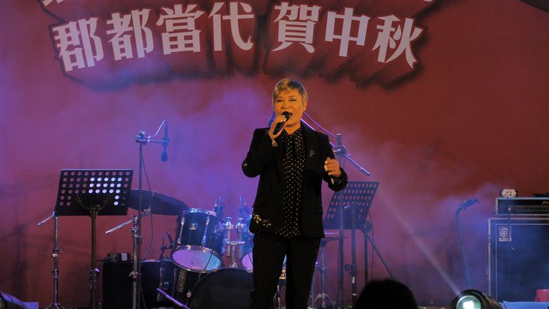 「郡都當代」慶熱銷，巨星開演賀中秋