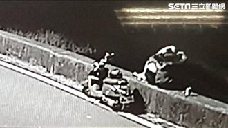 最後身影曝光！蘭潭情侶手比愛心放閃