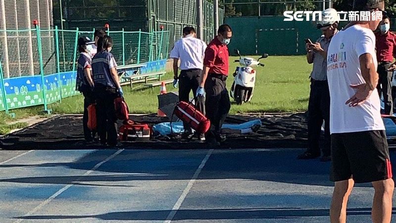 快訊／台灣大學操場…驚傳男陳屍沙坑