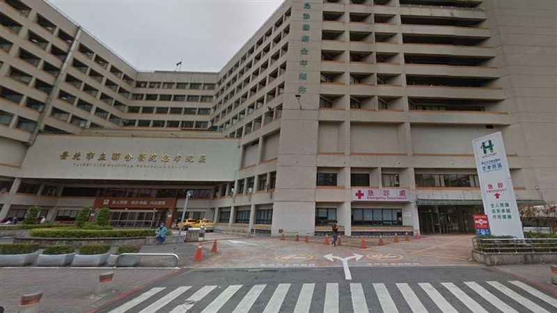 全身刀傷丟包醫院　警調監視器追嫌