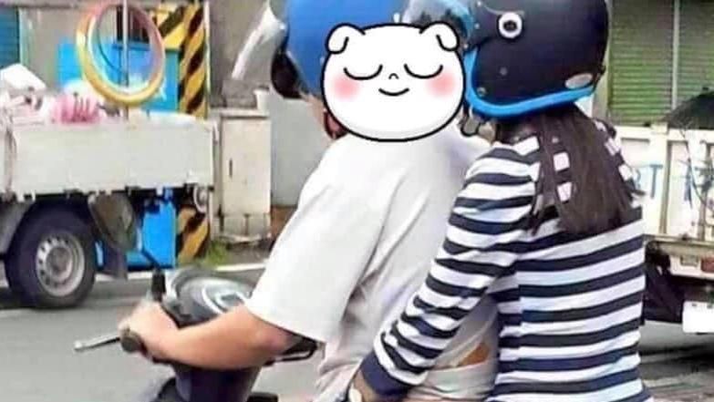 機車後座正妹當街爽掏如意棍　網看傻