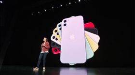iPhone11系列亮相　在台售價變便宜！13日可預購，圖翻攝自Apple YouTube