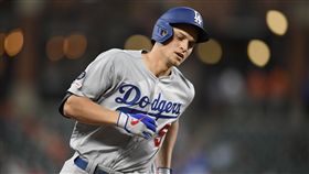 ▲席格（Corey Seager）單場雙響砲打回5分打點。（圖／美聯社）