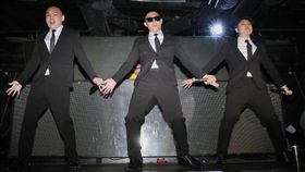 玖壹壹特別唱跳洗腦神曲《來個蹦蹦》。（圖／記者林士傑攝影）