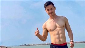 周長輝,藝人,吸毒,台北,翻攝臉書