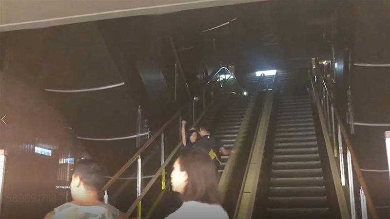 新光三越信義A11館停電　顧客嚇壞