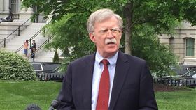 美國,前國安顧問,波頓,分道揚鑣,辭呈(圖/照片為波頓5月在白宮車道接受媒體訪問畫面)中央社