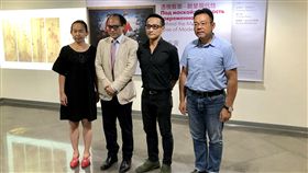 國美館前進俄羅斯西伯利亞推特展國立台灣美術館將前進俄羅斯，推出特展「透視假面：甜楚現代性」，國美館館長林志明（左2）、策展人代表楊衍畇（左）、藝術家袁廣鳴（右2）與沈昭良（右）11日出席行前記者會。中央社記者洪健倫攝　108年9月11日