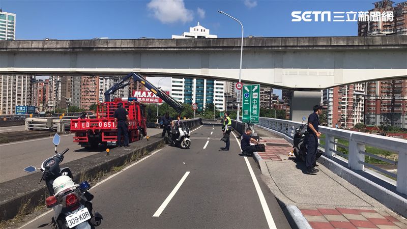 騎兒機車重新橋自撞　6旬男送醫不治