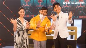 黃子佼（中）擔任金鐘典禮主持，瑪麗（左）、黃豪平（右）星光大道主持。（圖／記者蕭翰弦攝影）