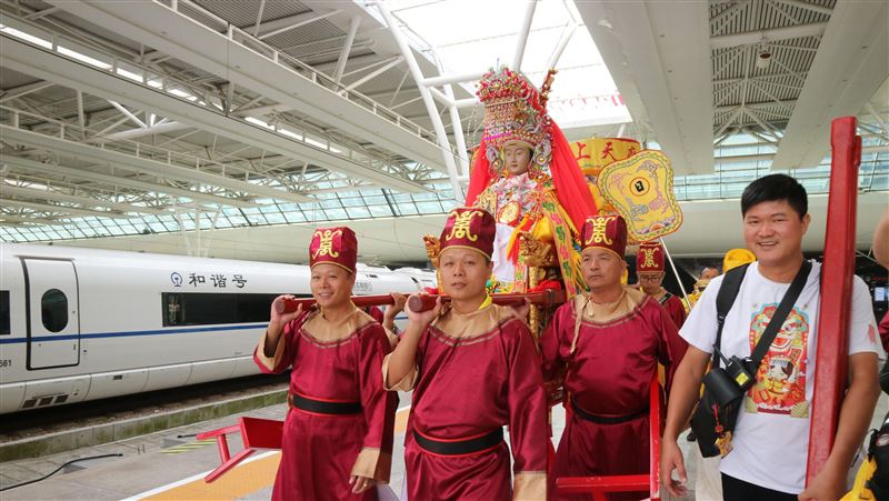 千年等一回　湄洲媽實名搭高鐵回家！