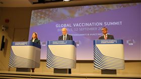 歐洲麻疹疫情升溫 歐盟世衛急籲接種疫苗今年上半年歐洲麻疹達到9萬病例，世界衛生組織秘書長譚德塞（右）與歐盟官員12日召開記者會，呼籲民眾接種疫苗。中央社記者唐佩君布魯塞爾攝 108年9月13日