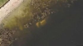 他查衛星地圖驚見「湖中車」　意外破解男子22年失蹤之謎（圖／翻攝自Google Map）