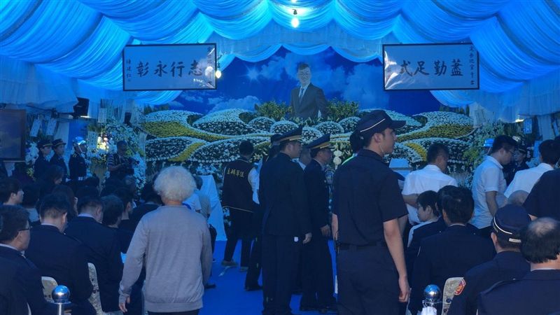 薛定岳告別式！祂託夢跟小舅子說…
