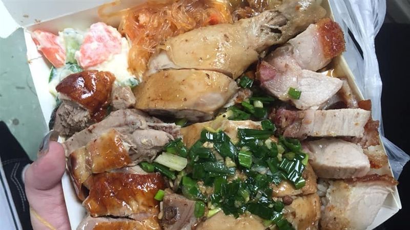 超狂三寶飯滿到不見飯！網暴動求店址