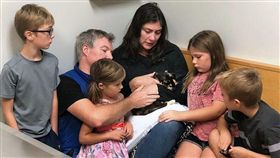 （１６：９）走失,貓咪,重逢,離世,醫生（圖／翻攝自Jennifer Banis FB）