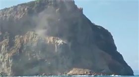 宜蘭,龜山島,龜首,崩塌（圖／烏石港宏棋號賞鯨船解說員簡逢均授權提供）