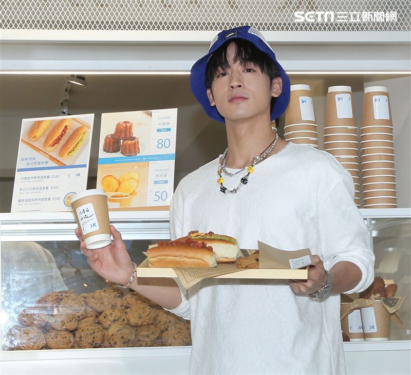 吳思賢投資百萬當咖啡茶飲老闆！累到「暈倒起不來」竟自律神經失調。（記者邱榮吉/攝影）