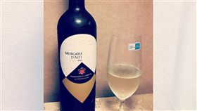 好市多買「把妹神酒」！他一入口驚艷…荔枝香爆發　網瘋搶（圖／翻攝自Costco好市多 商品經驗老實說）