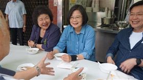 高雄,蔡英文,陳菊,紅豆牛奶冰,人情味（圖／翻攝自陳菊(花媽)臉書）