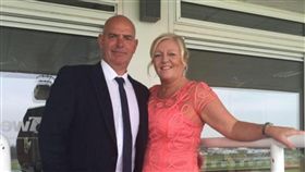 跳傘,天人永隔,結婚,紀念,勇氣,自由落體,英國,大峽谷, 圖／翻攝自Debbie Credit臉書