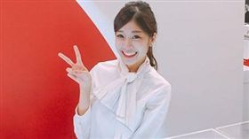 高鐵女神乘務員曼曼（圖／翻攝自ariel_chen0404IG）